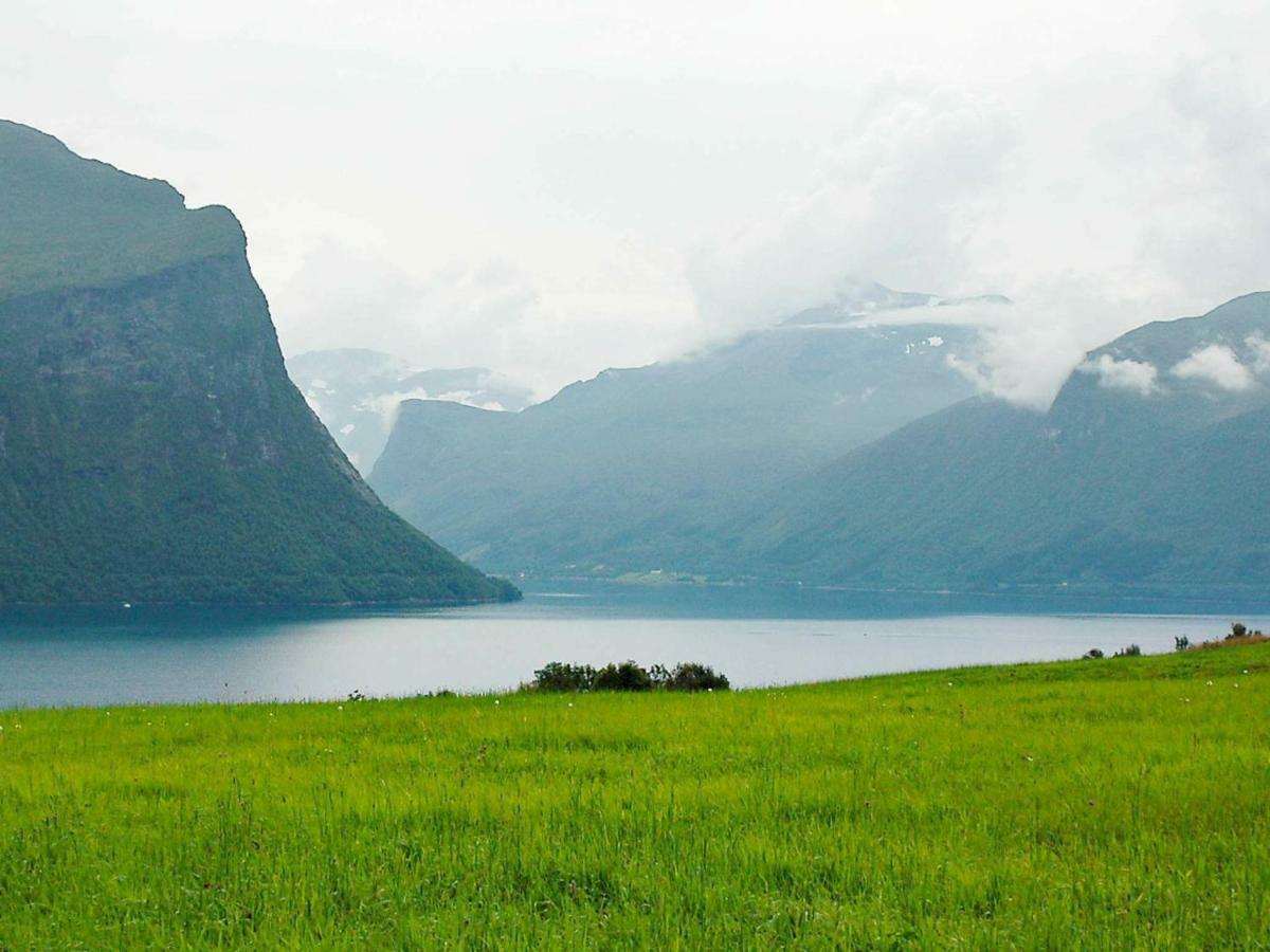 Torvik Three-Bedroom Holiday Home In Isfjorden מראה חיצוני תמונה
